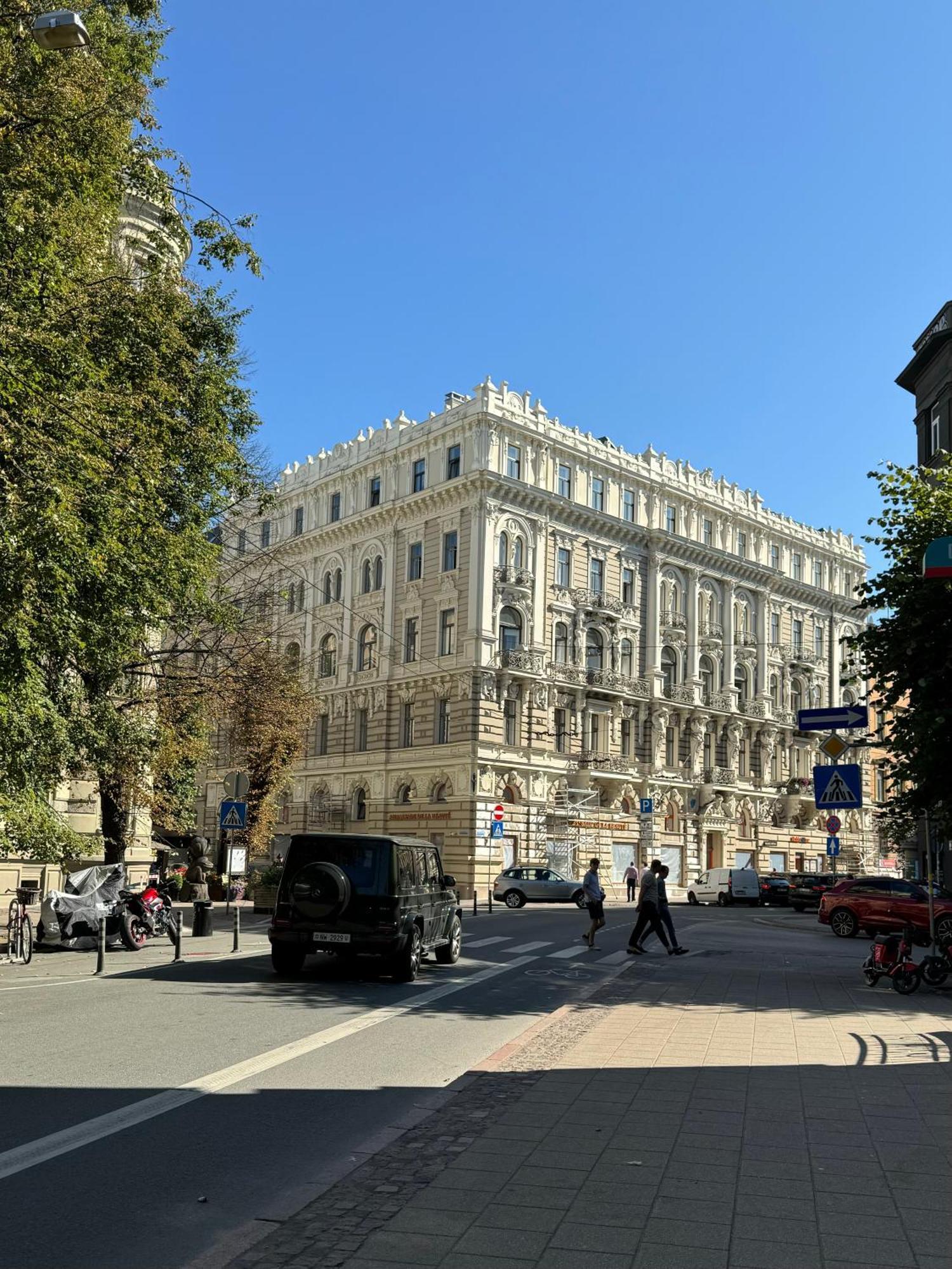 Elizabetes Street Boutique Stay リガ エクステリア 写真
